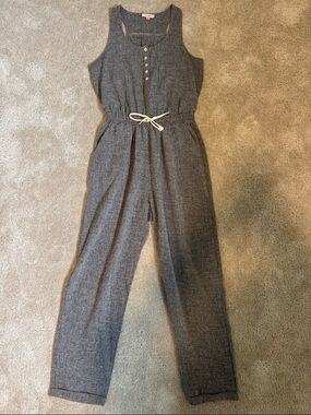 Gray Sleeveless Henley Jumpsuit with Drawstring Waist